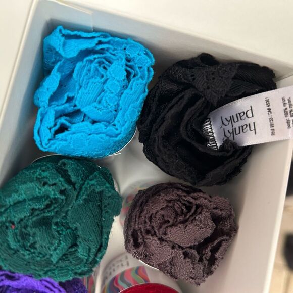 Hanky Panky Lace Panties Set - Pink, Blue, Red, Black - Picture 4 of 5